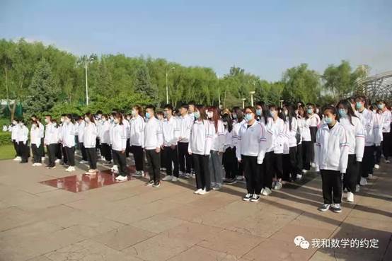 献礼百年华诞,飘扬红色精神4.jpg